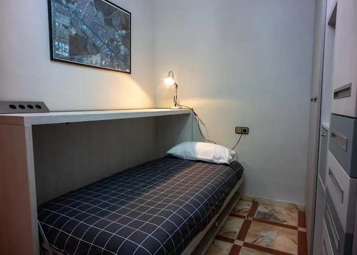 Apartamento Piso De 3 A Afueras De Sevilla